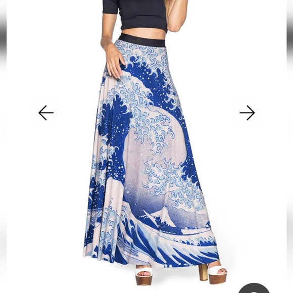 ISO Blackmilk The Great Wave Maxi Skirt in L or M (in search of, not for sale)
